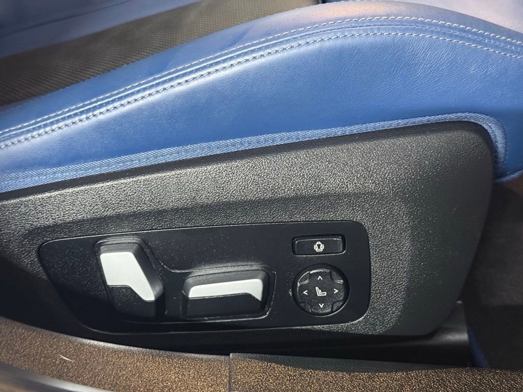 Used 2022 BMW M3 w/ Executive Package RWD image 30