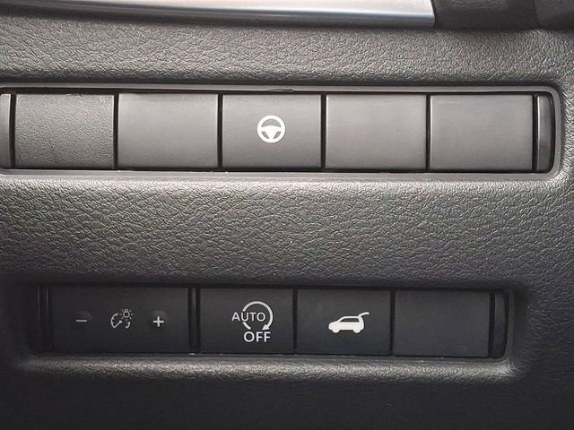 Used 2023 Nissan Rogue SV w/ SV Premium B Package AWD/4WD image 25