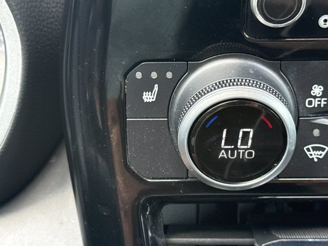 Used 2021 Toyota Highlander XSE FWD image 23