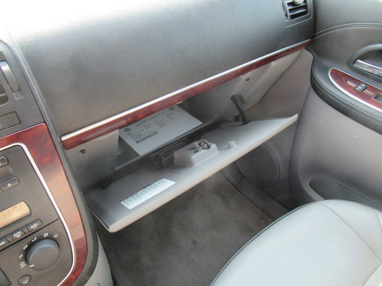 Used 2005 Buick Terraza CX image 21