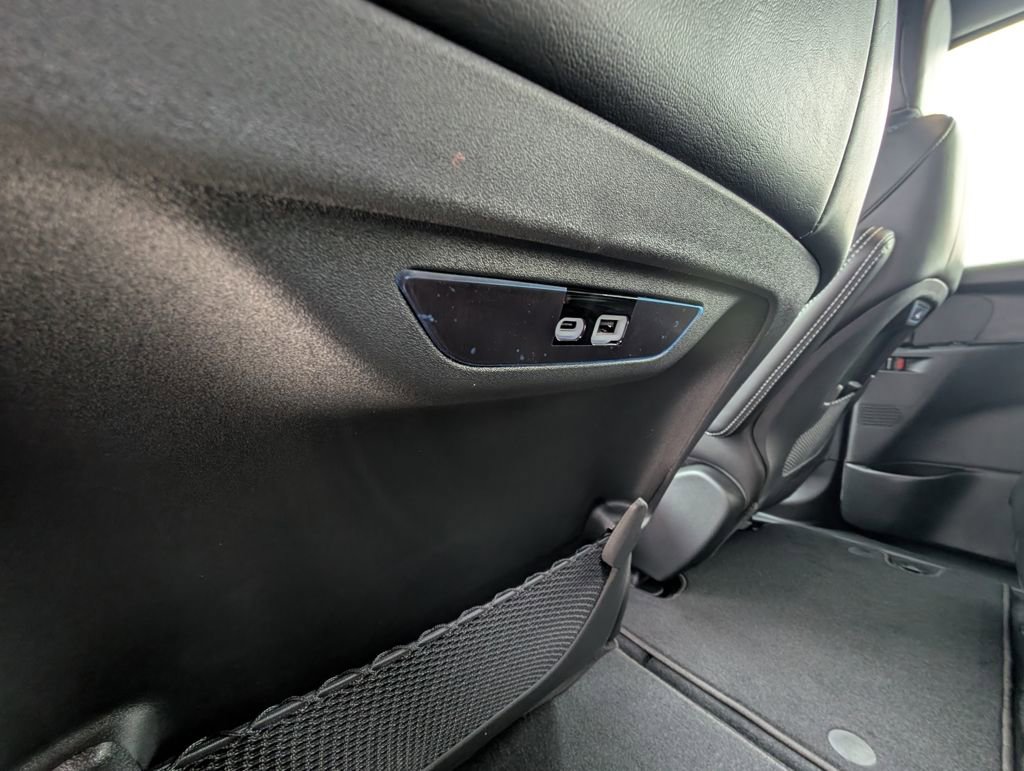 New 2026 Chrysler Pacifica Select w/ S Appearance Package image 38