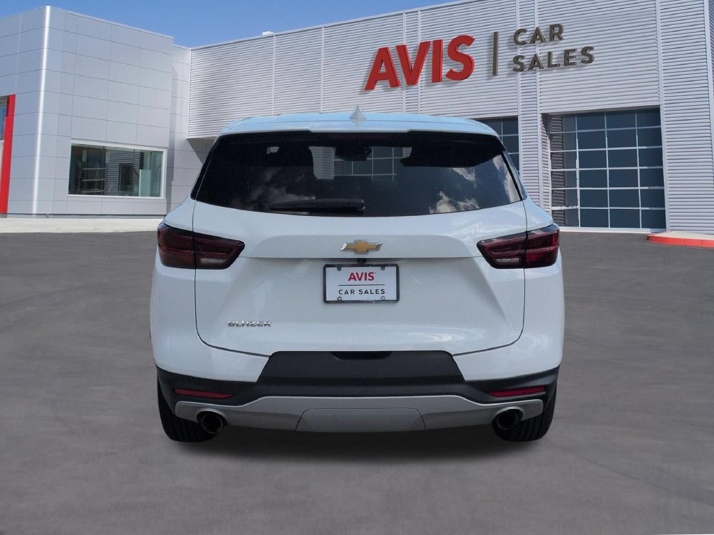 Used 2025 Chevrolet Blazer LT FWD image 7