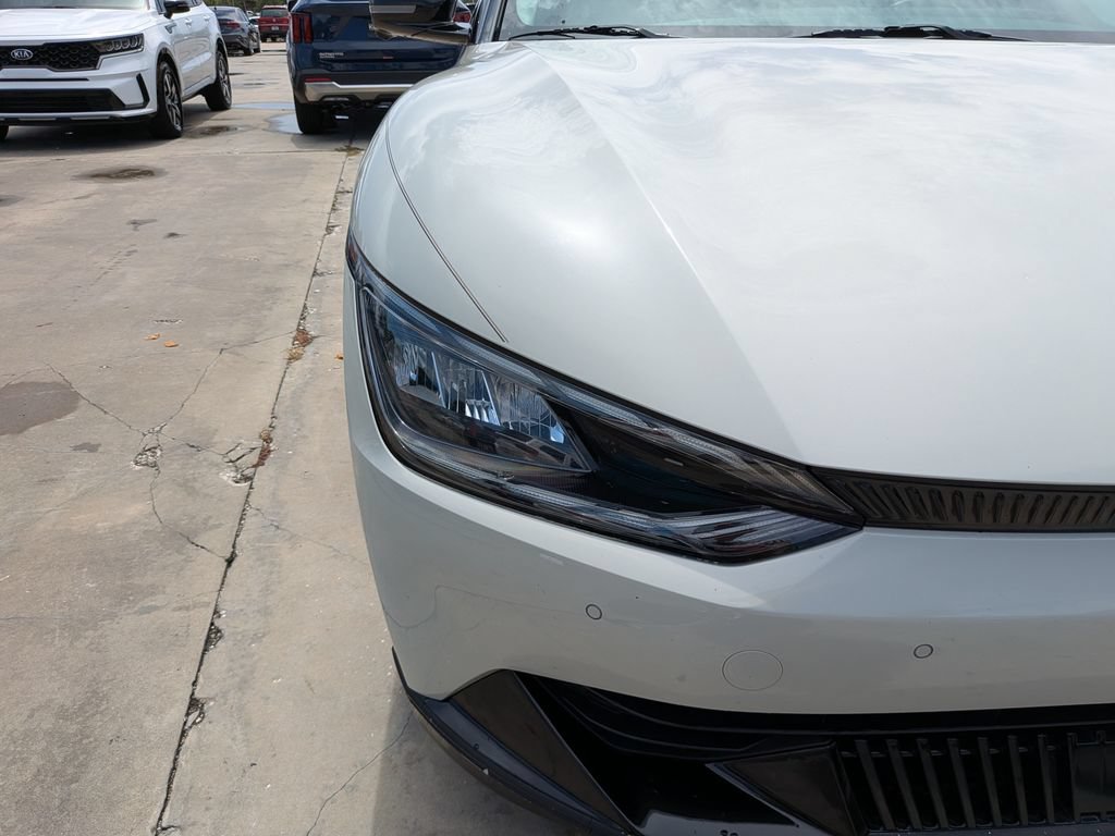 Certified 2022 Kia EV6 Wind w/ Wind Technology Package AWD/4WD image 10