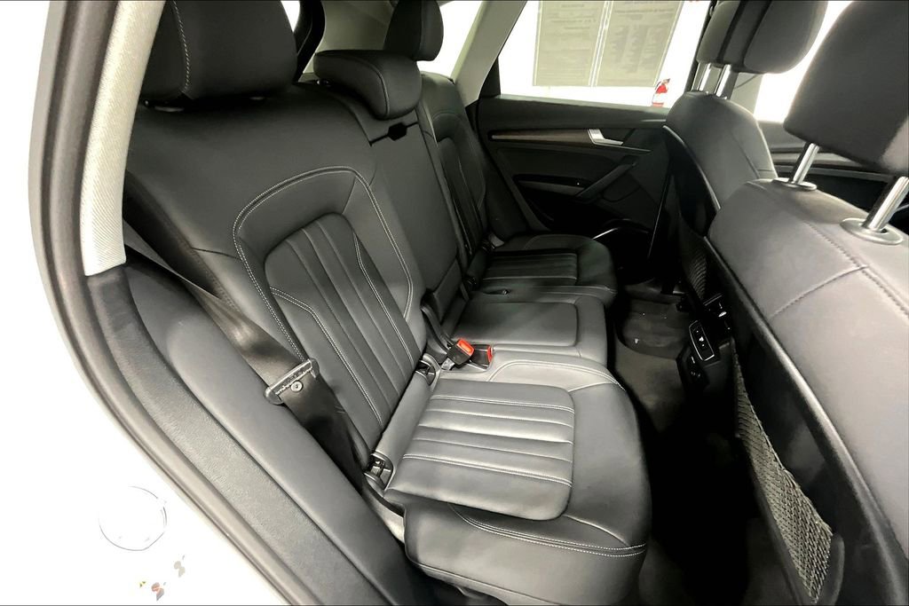 Used 2022 Audi Q5 2.0T Premium w/ Convenience Package image 35