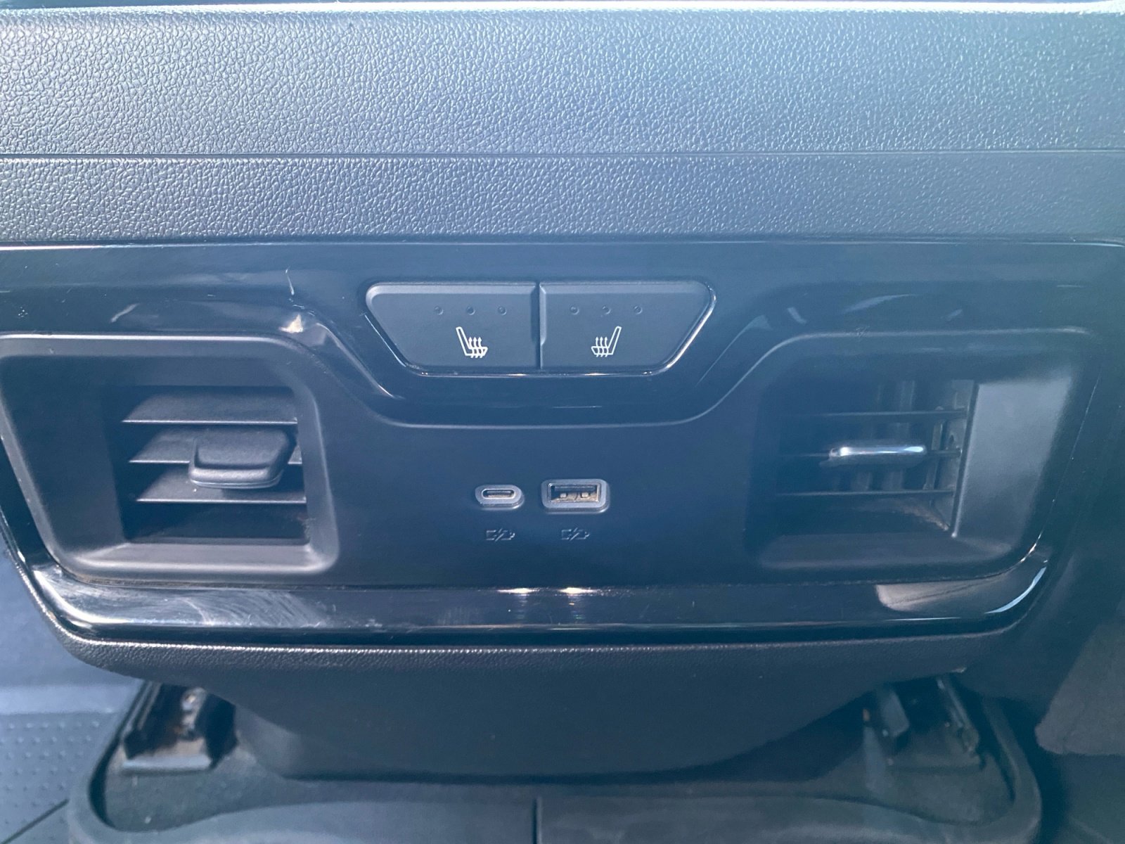 Used 2024 Chevrolet Silverado 1500 ZR2 w/ Technology Package image 25