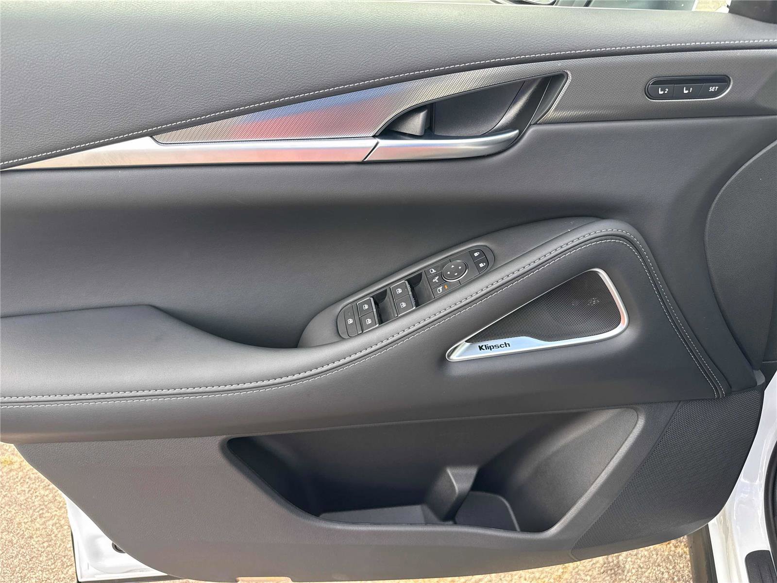 New 2026 INFINITI QX60 Luxe image 9