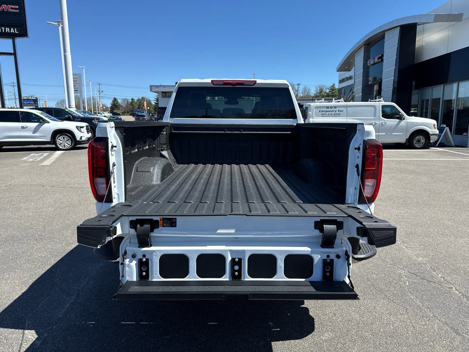 New 2026 GMC Sierra 2500 SLE w/ SLE Value Package; AWD/4WD image 13