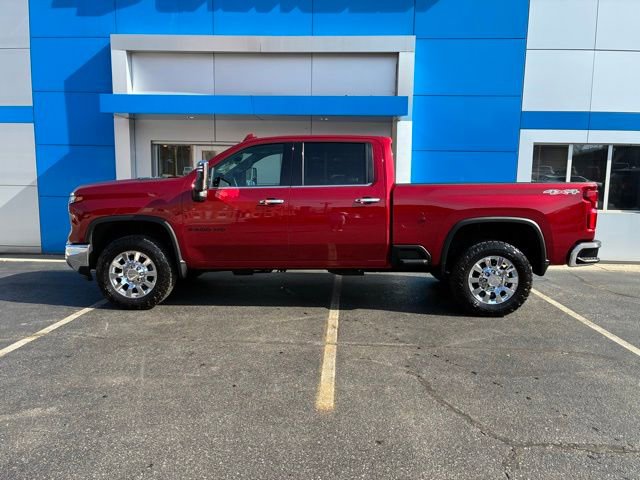 Used 2024 Chevrolet Silverado 2500 LTZ w/ LTZ Premium Package image 6