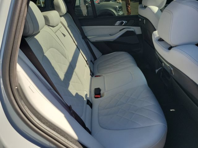 Used 2024 BMW X5 sDrive40i w/ M Sport Package RWD image 20