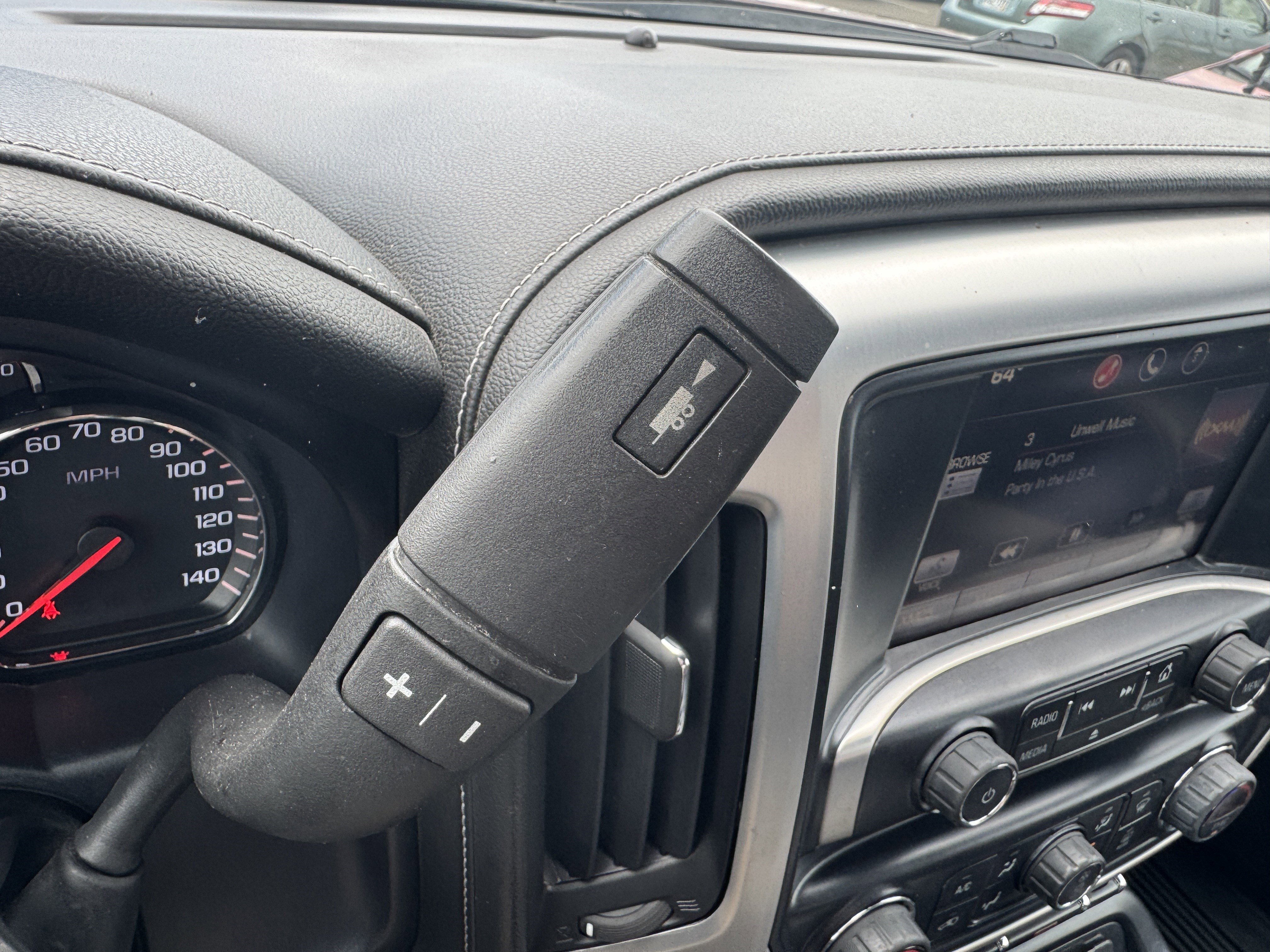 Used 2015 GMC Sierra 2500 SLE w/ SLE Preferred Package AWD/4WD image 29