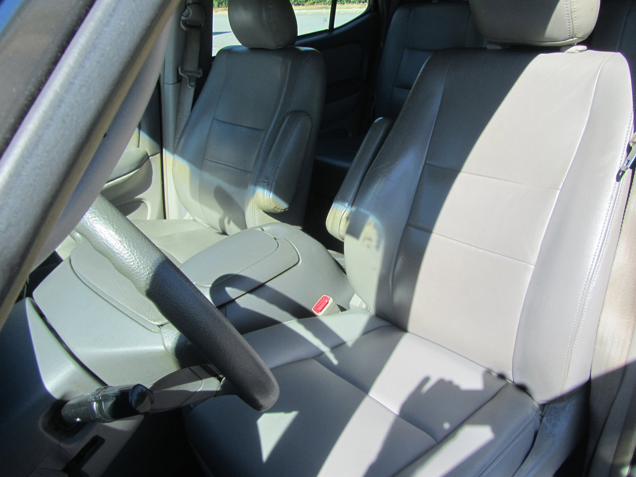 Used 2006 Toyota Sequoia SR5 image 18