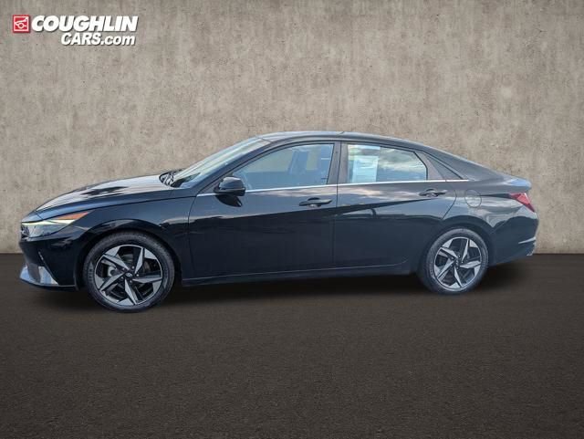 Used 2021 Hyundai Elantra Limited FWD image 4
