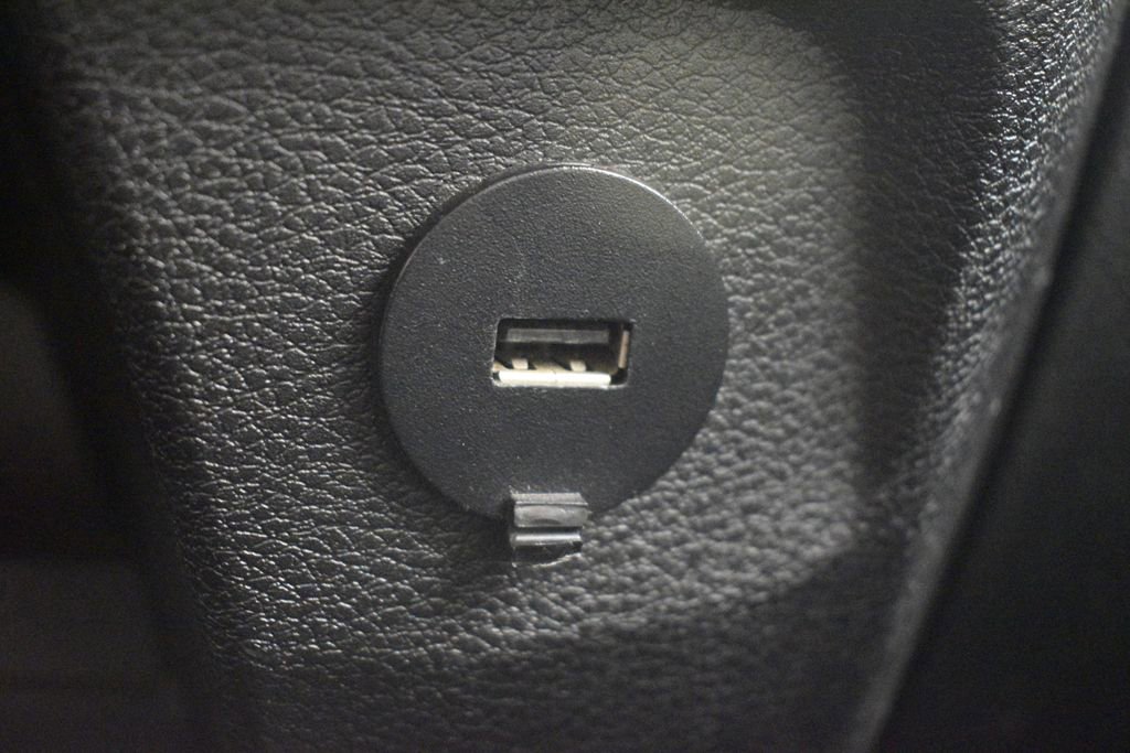 Used 2014 RAM 2500 Tradesman w/ Chrome Appearance Group image 45