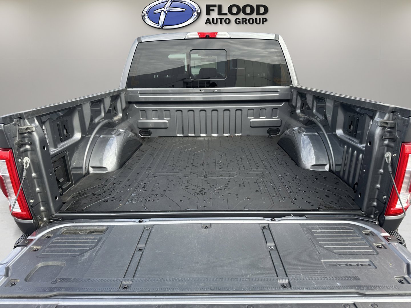 Used 2021 Ford F150 Limited image 7
