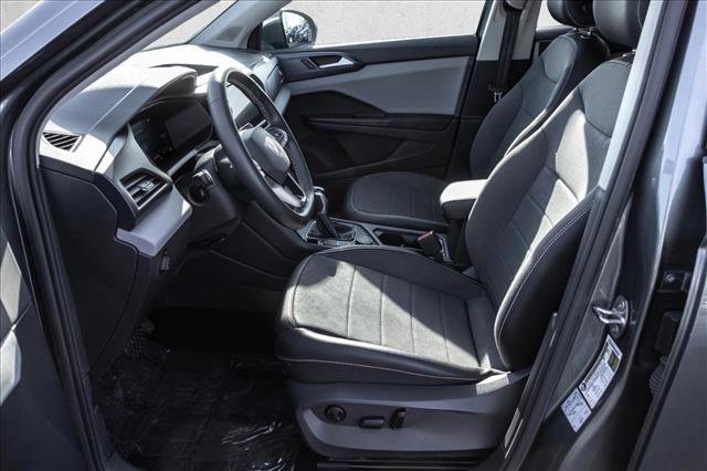 Used 2022 Volkswagen Taos SE image 11
