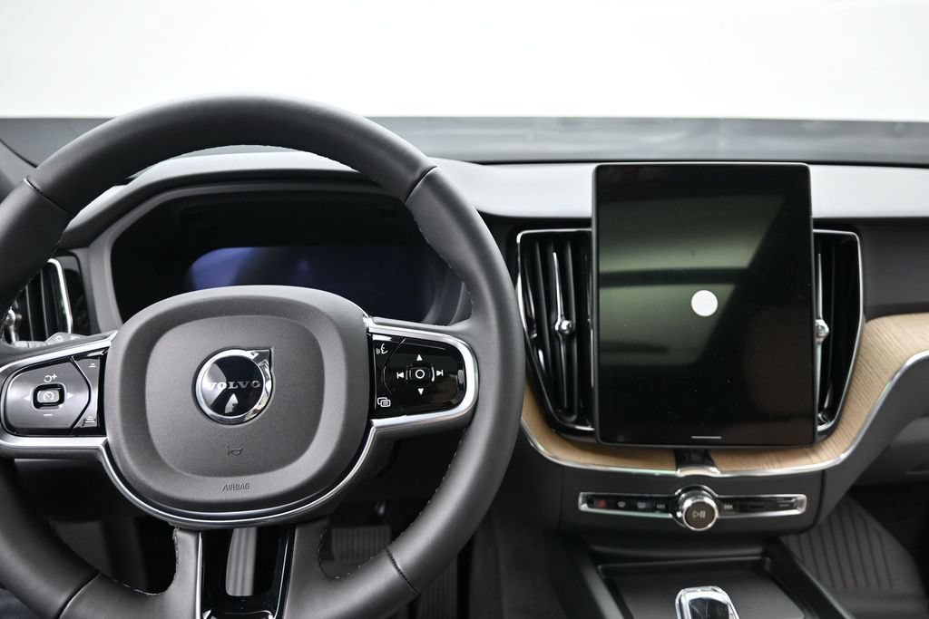 New 2026 Volvo XC60 T8 Plus w/ Climate Package PRO AWD/4WD image 11
