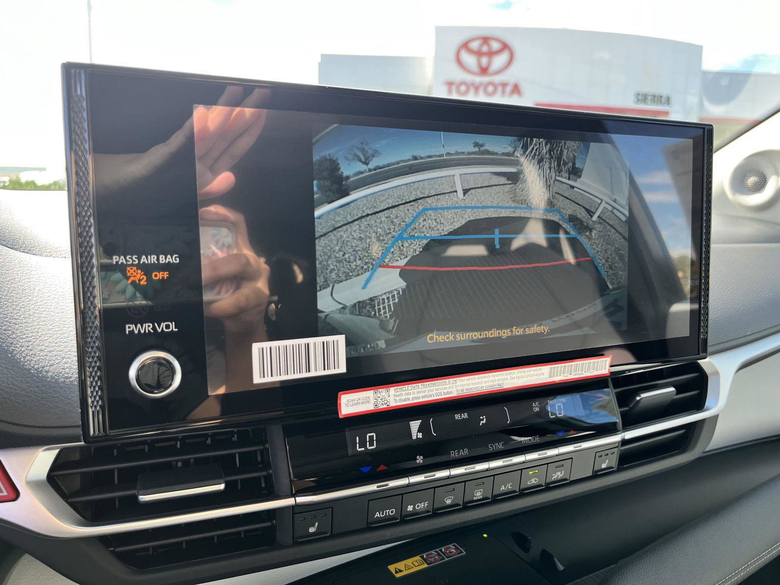 New 2025 Toyota Sienna XLE image 36