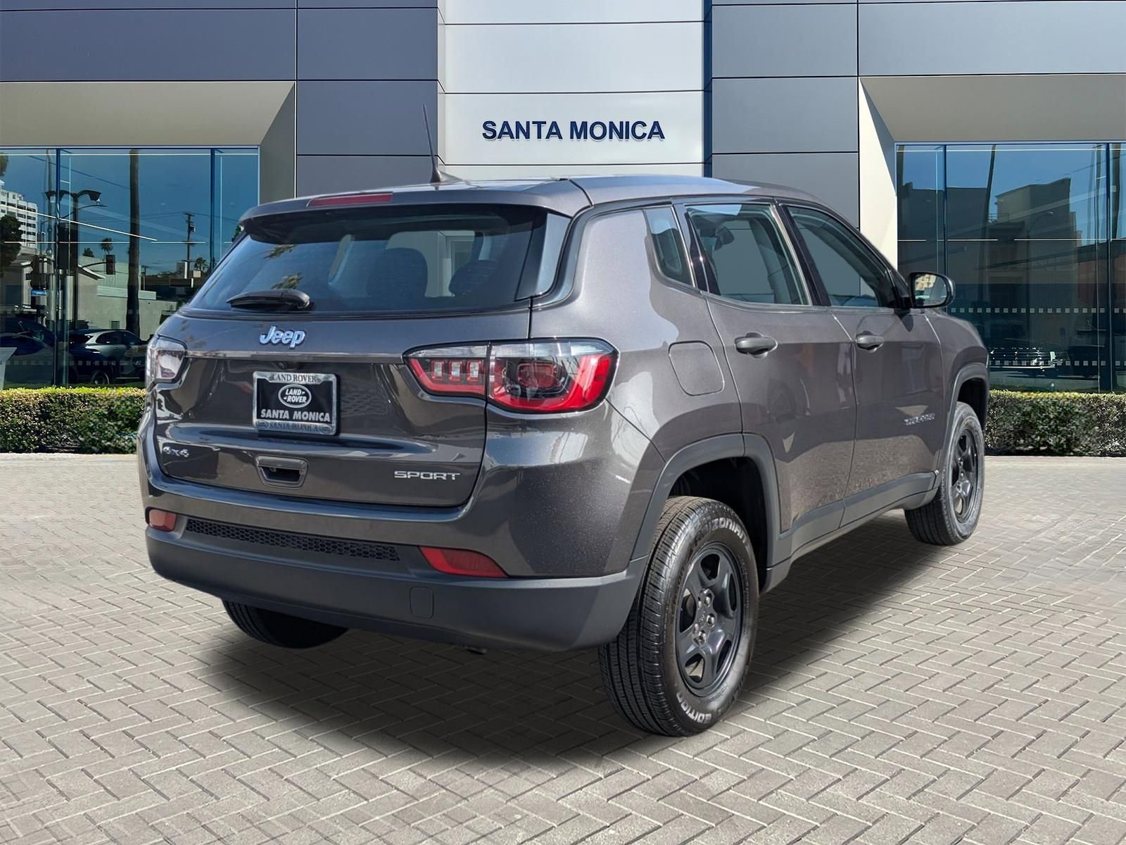 Used 2020 Jeep Compass Sport image 5