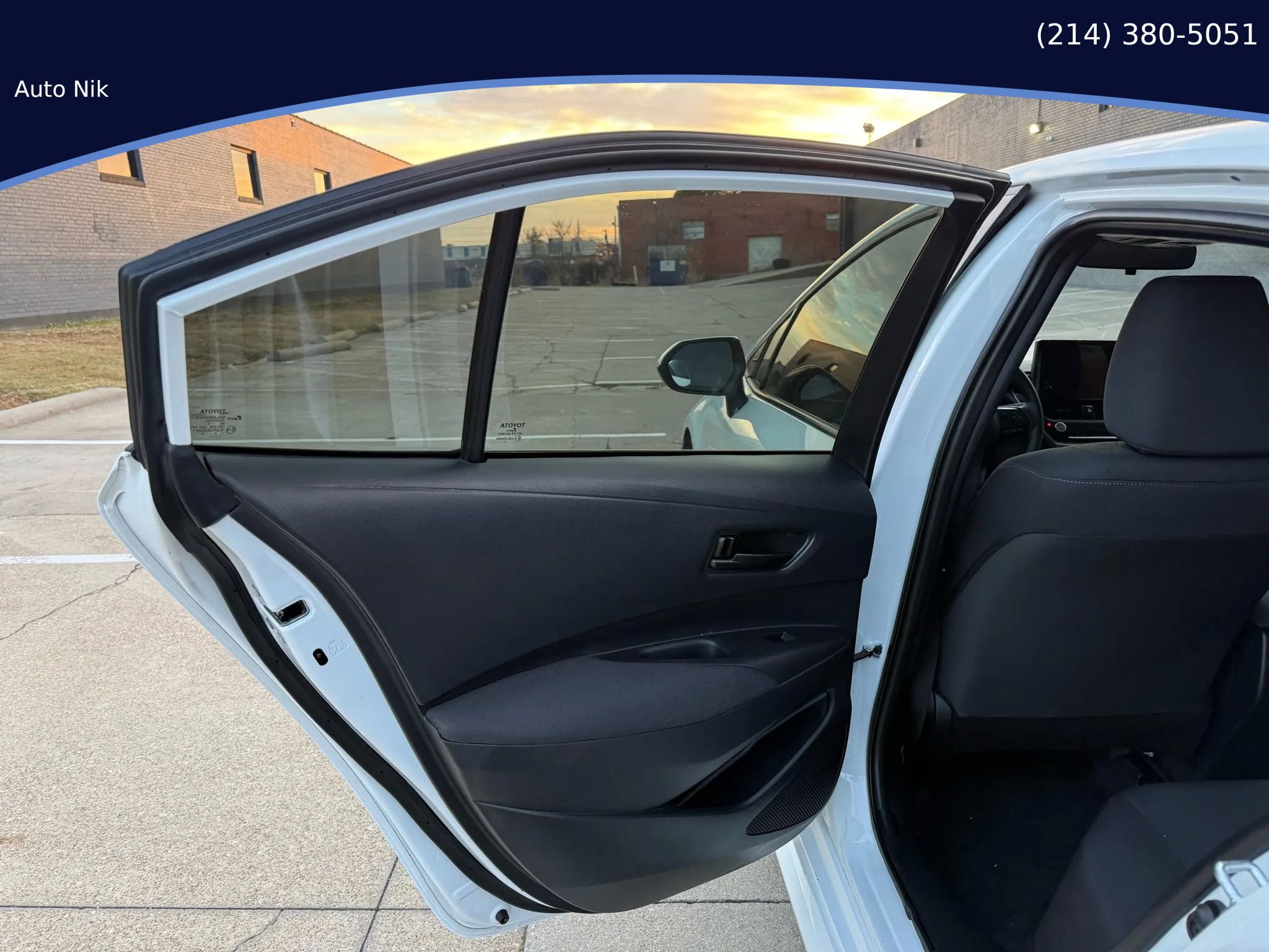 Used 2025 Toyota Corolla LE image 36