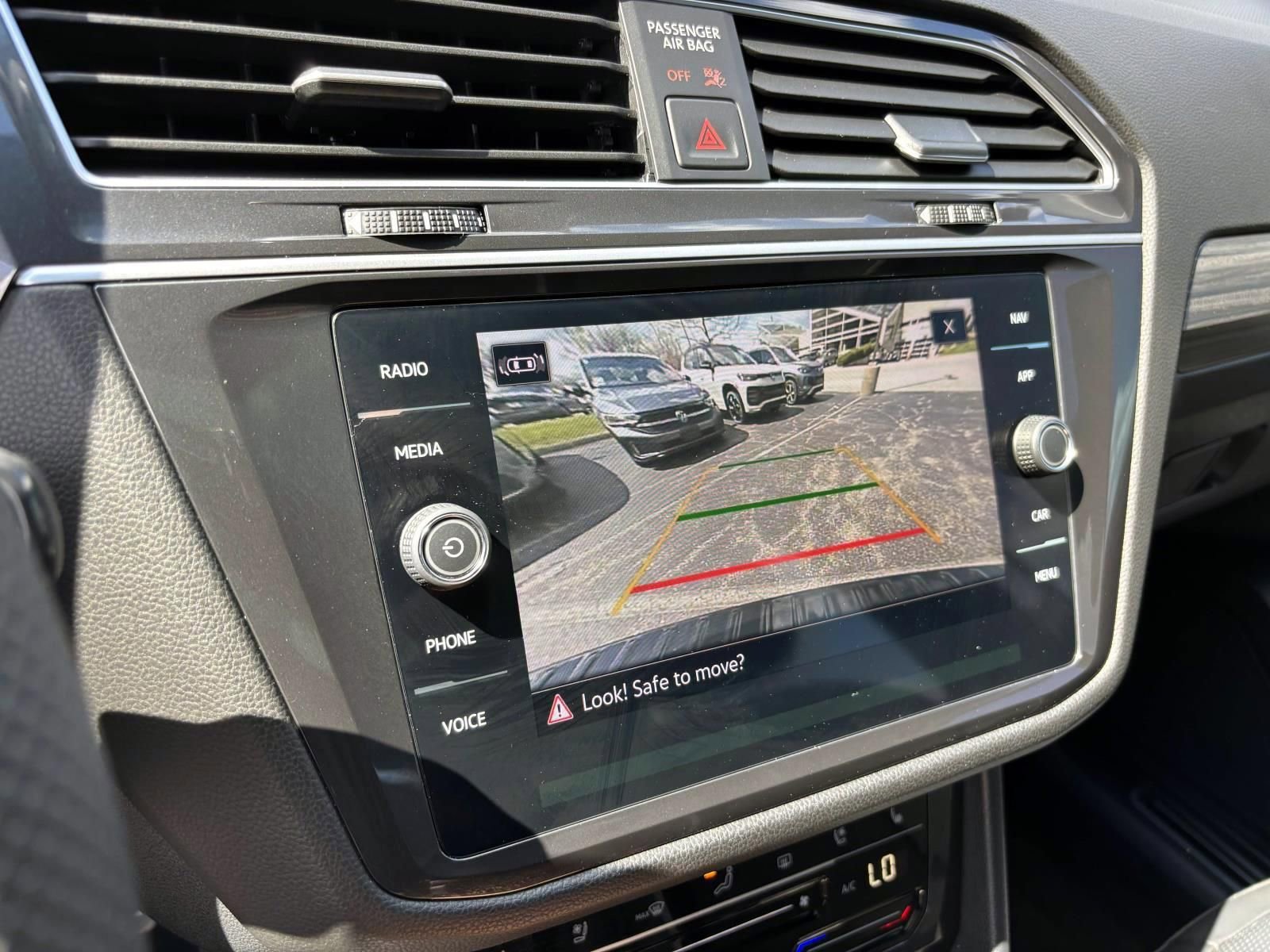 Used 2024 Volkswagen Tiguan SEL R-Line image 20