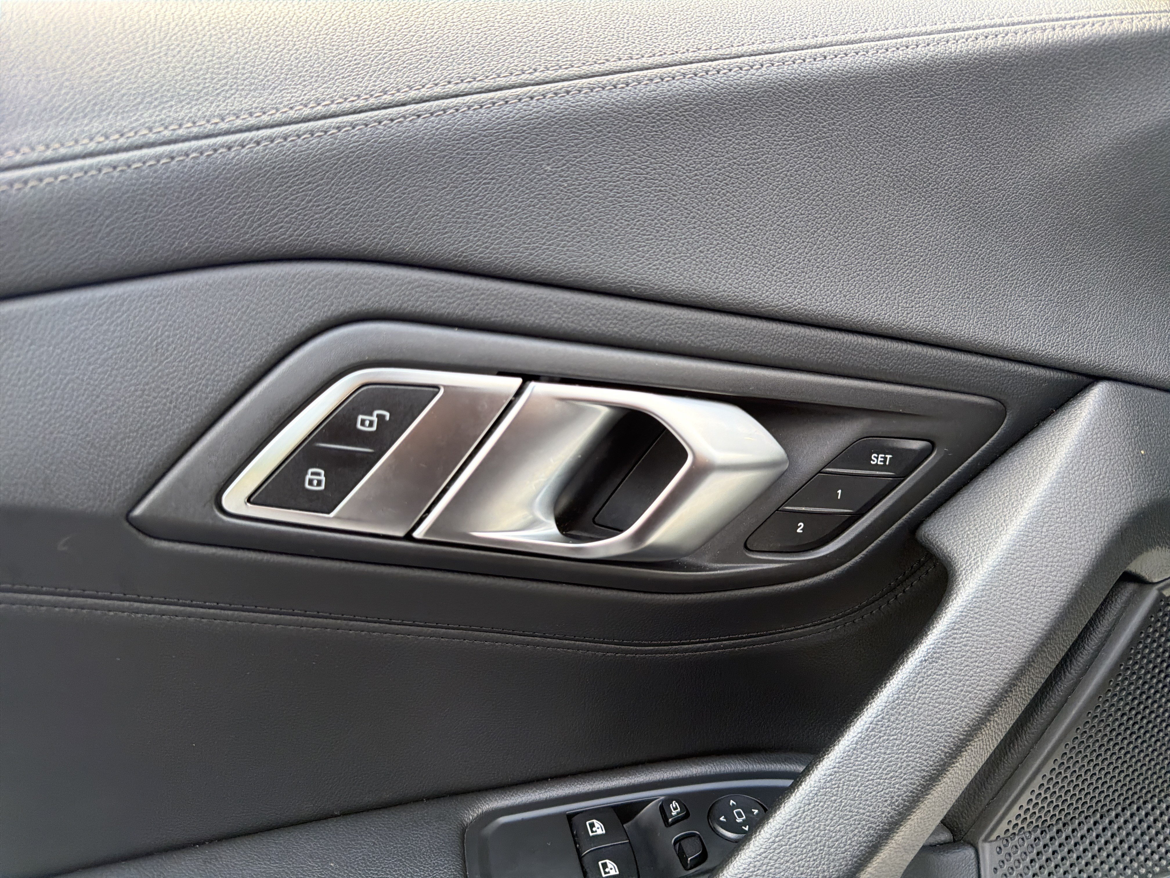 Used 2022 BMW Z4 M40i RWD image 18