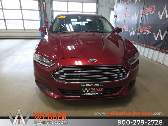Used 2016 Ford Fusion SE w/ SE Cold Weather Package image 7