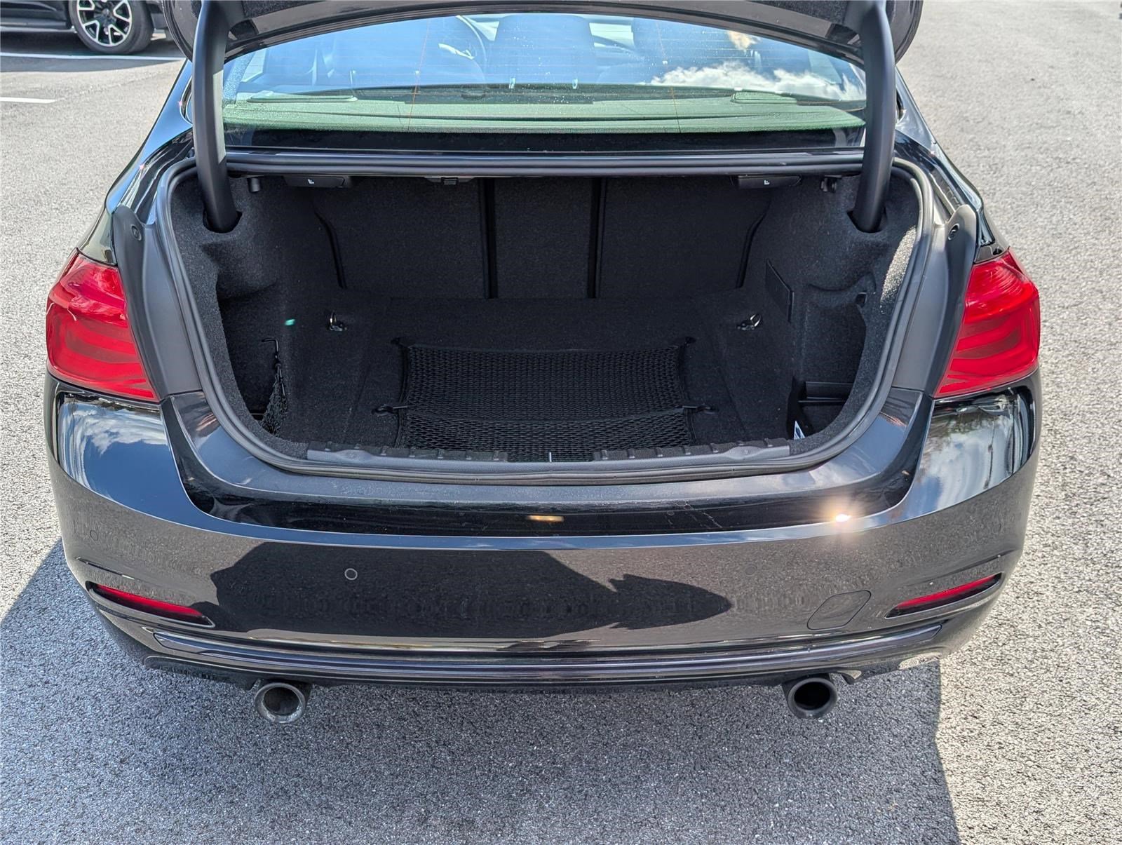 Used 2016 BMW 340i xDrive Sedan image 13