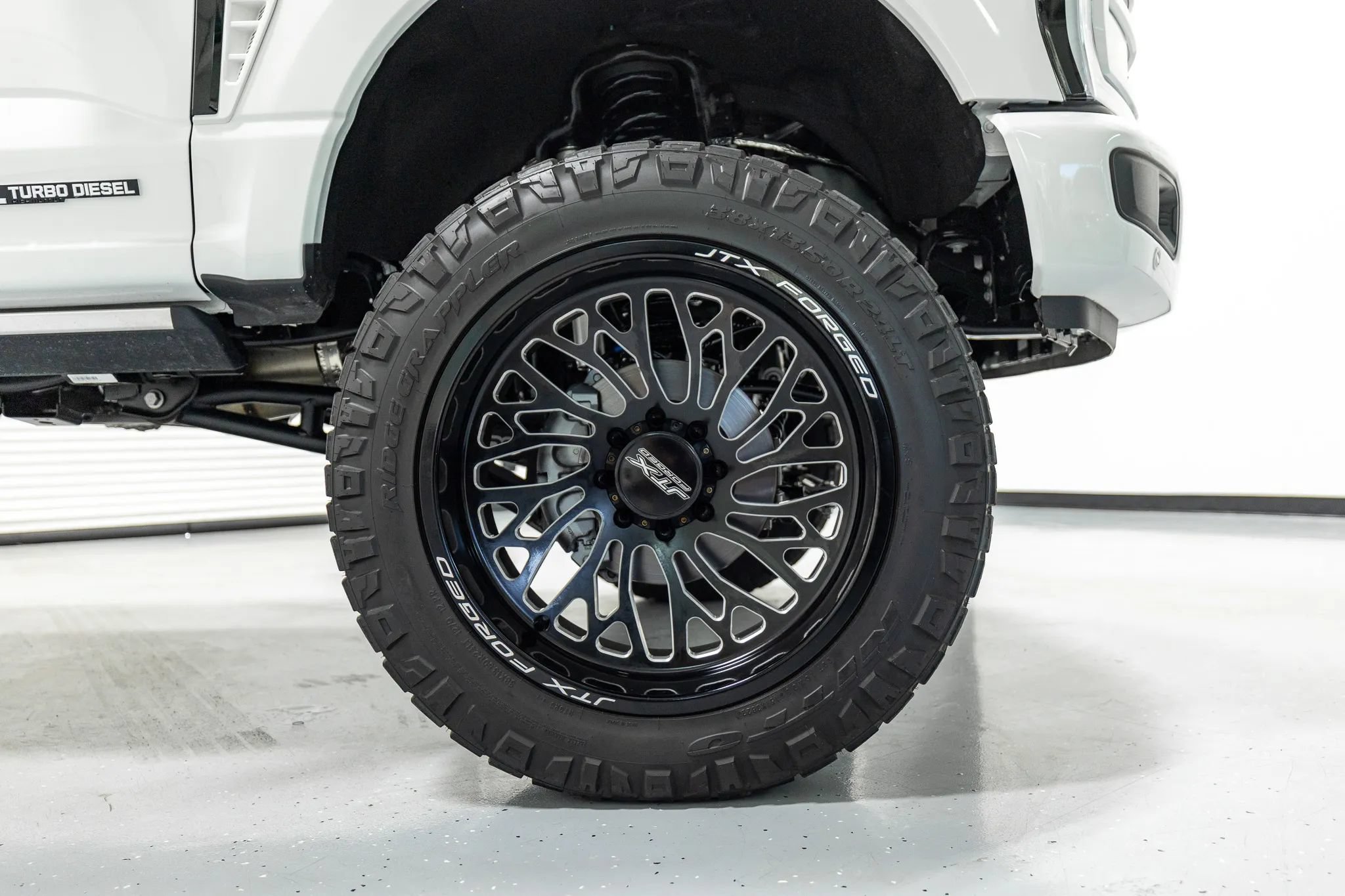 Used 2025 Ford F250 Platinum AWD/4WD image 31