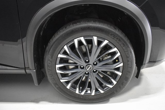 Certified 2025 Nissan Rogue SL w/ Tech Package image 10