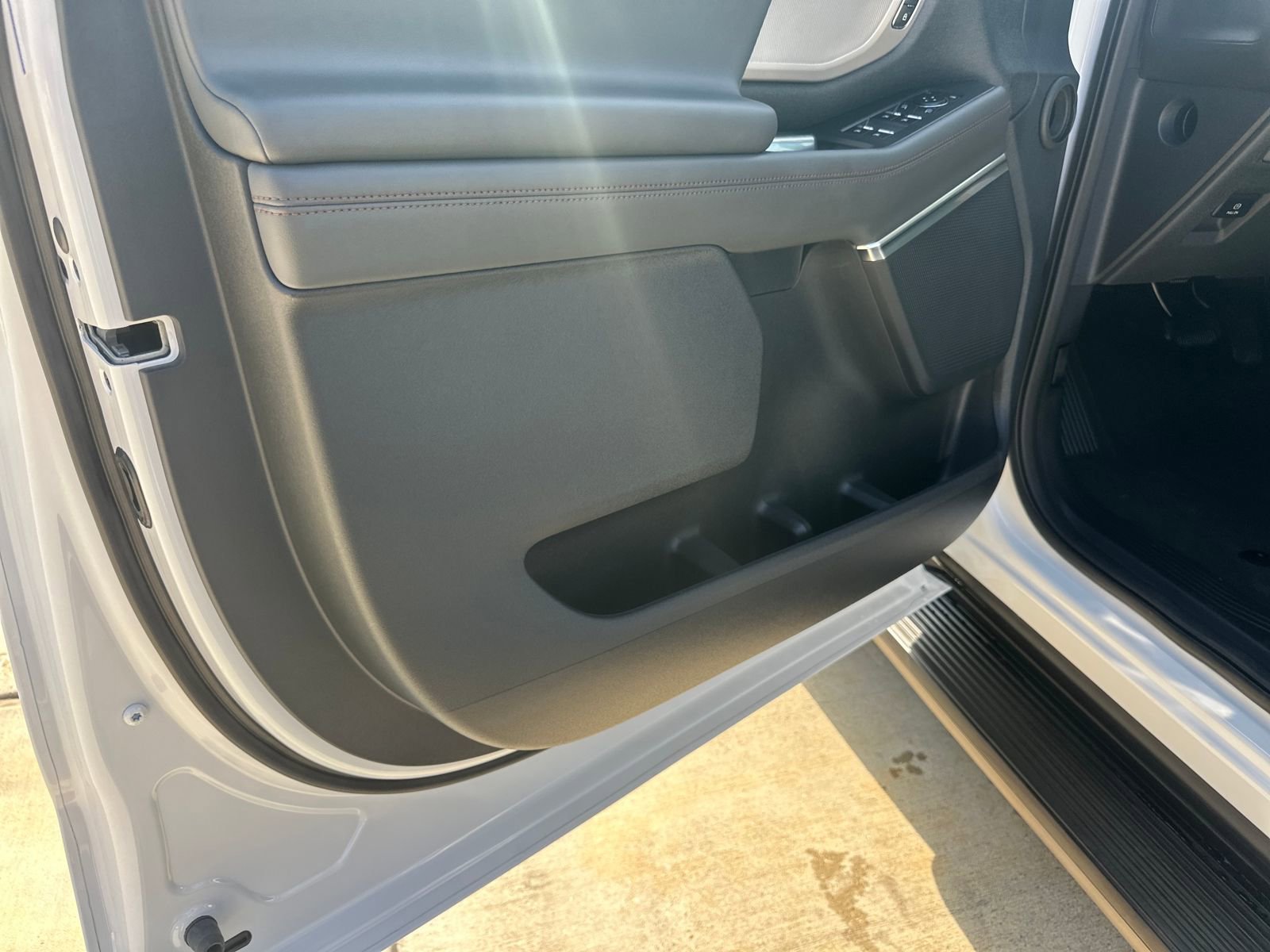 New 2025 Ford Expedition Max Active image 10