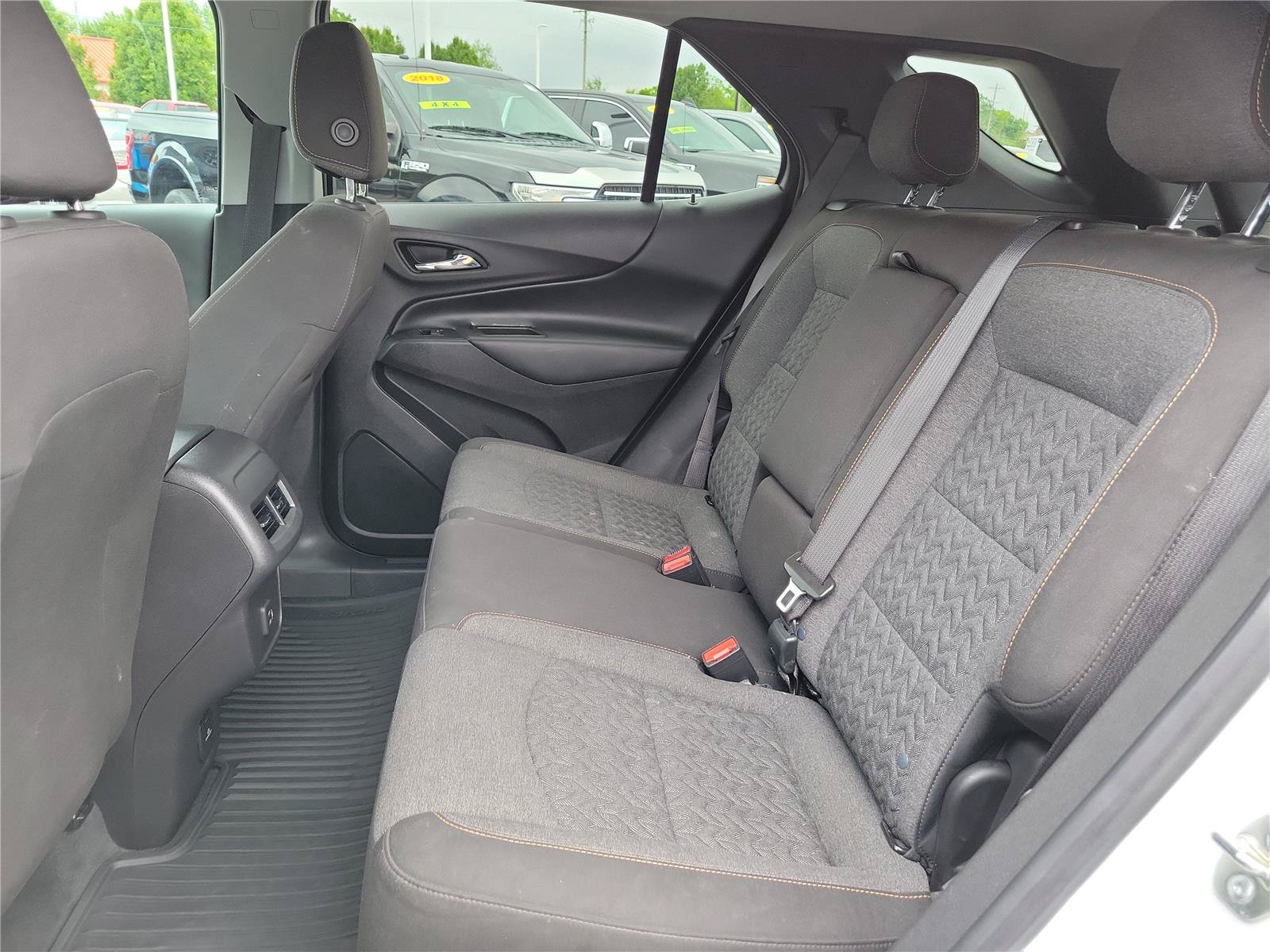 Used 2024 Chevrolet Equinox LT FWD image 15