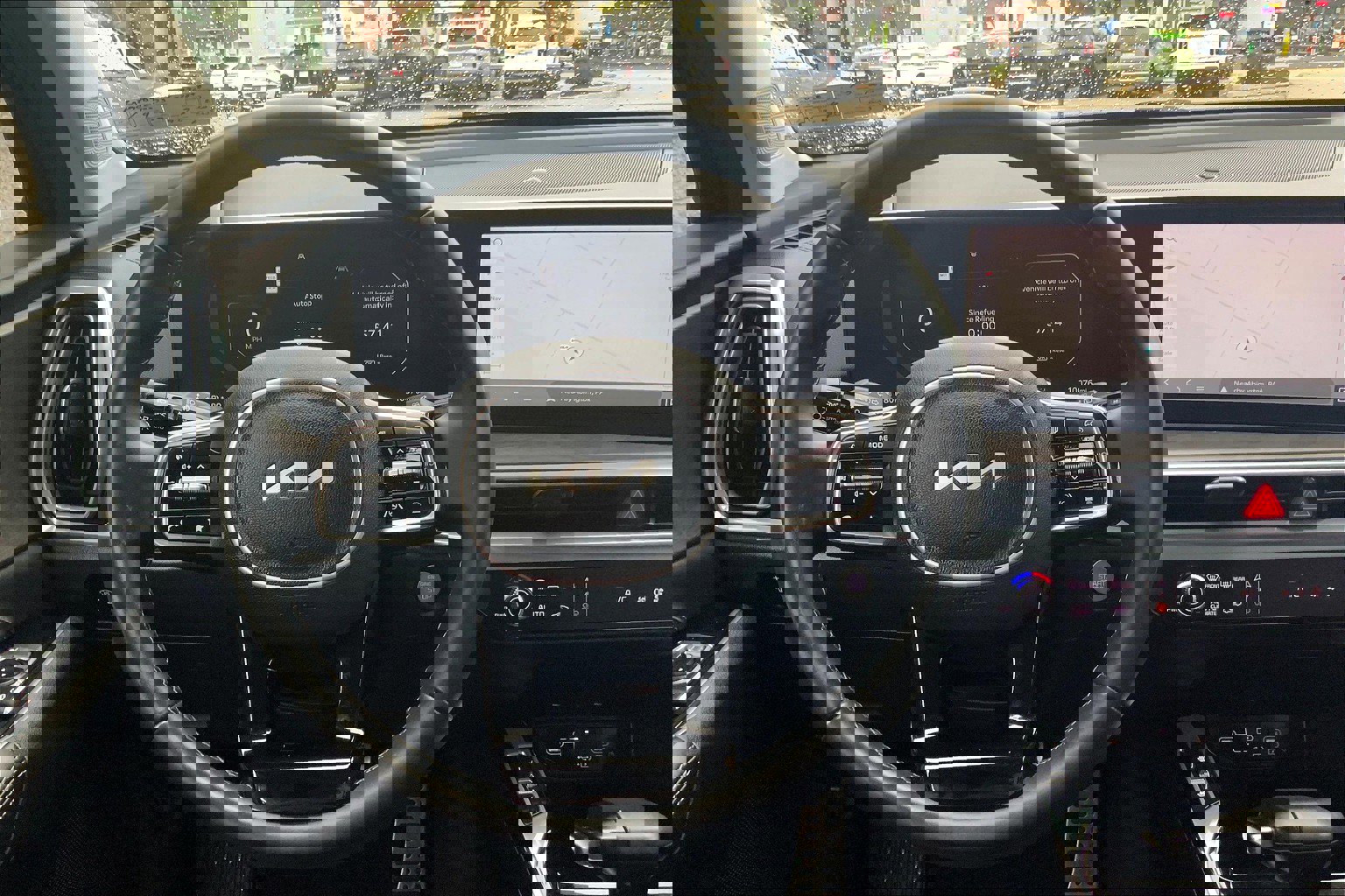 Used 2024 Kia Sorento SX image 7