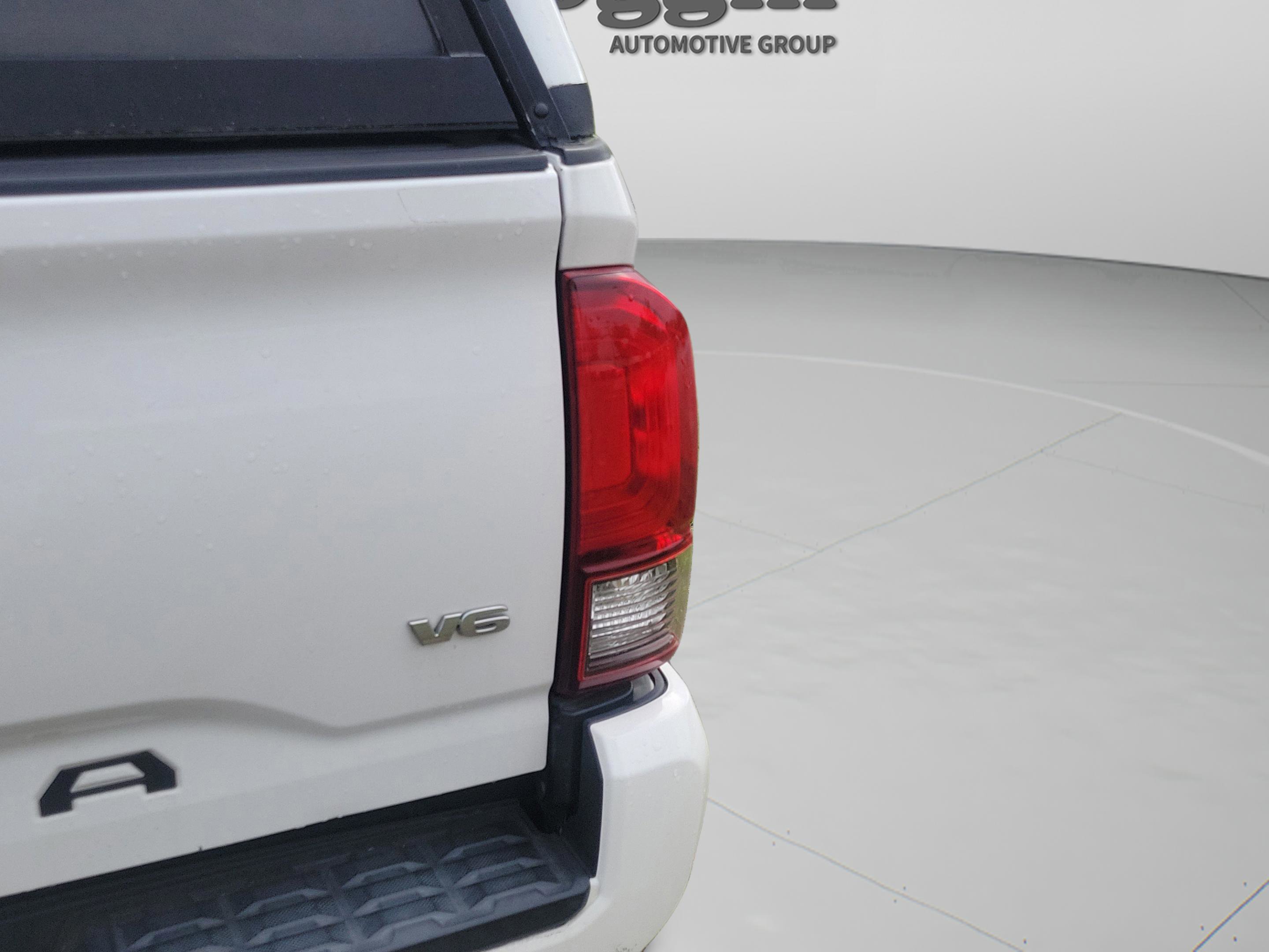 Used 2018 Toyota Tacoma TRD Sport RWD image 20