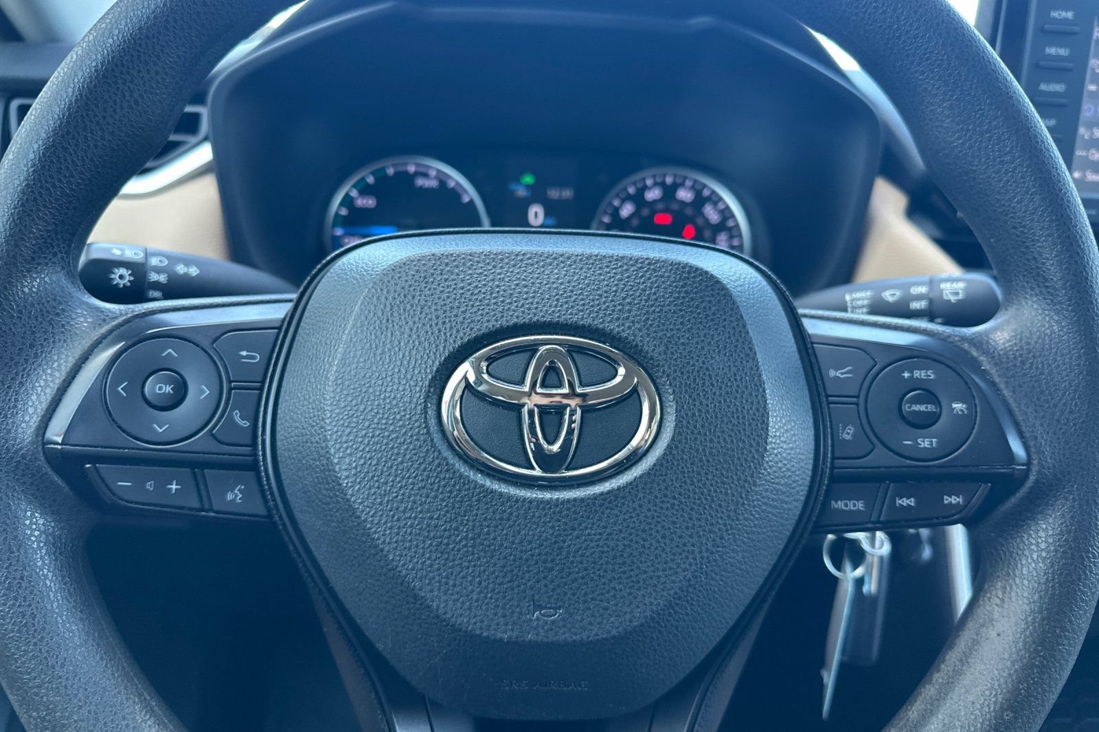 Certified 2022 Toyota RAV4 LE AWD/4WD image 35