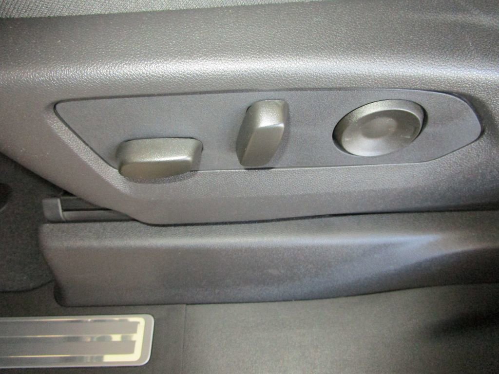 New 2026 GMC Sierra 1500 Elevation image 31