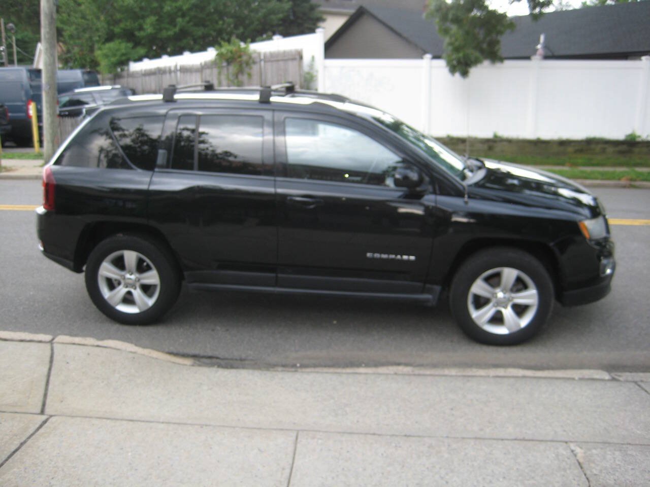 Used 2015 Jeep Compass High Altitude AWD/4WD image 4