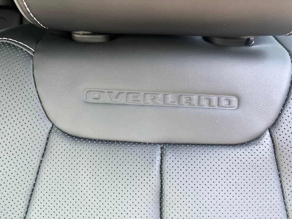New 2025 Jeep Grand Cherokee Overland w/ Adv Protech Group III image 19
