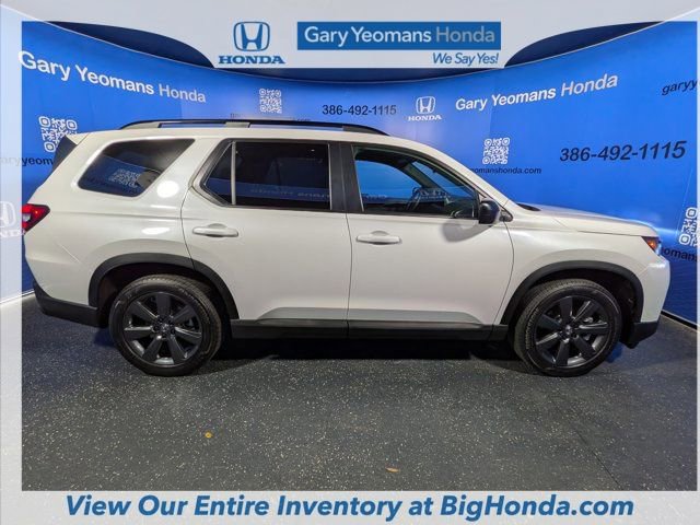 Used 2026 Honda Pilot Sport image 6