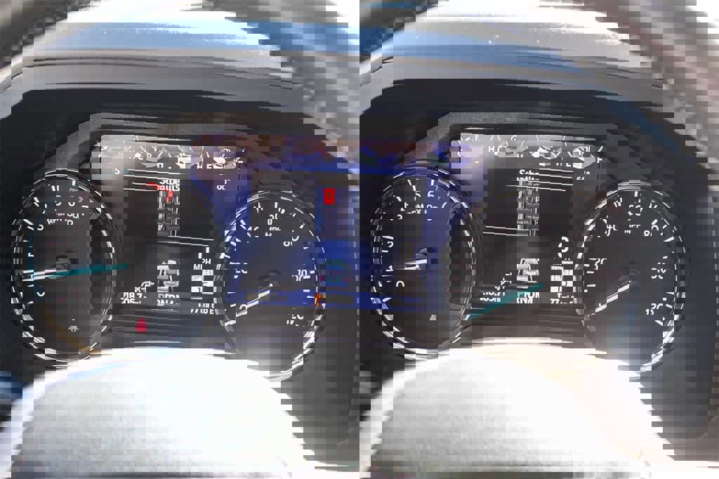 Used 2024 Ford Expedition XLT image 31