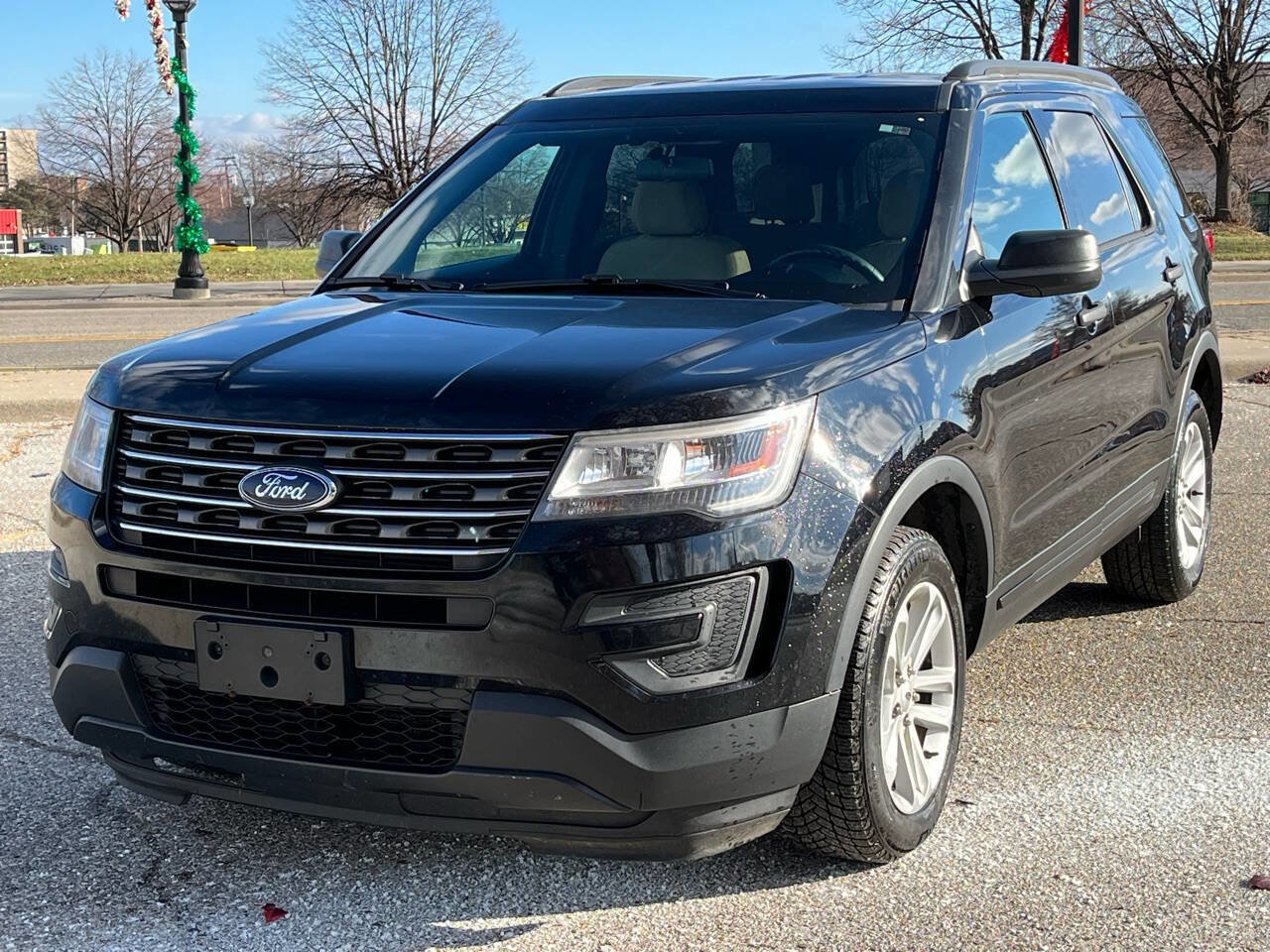 Used 2017 Ford Explorer 4WD image 4