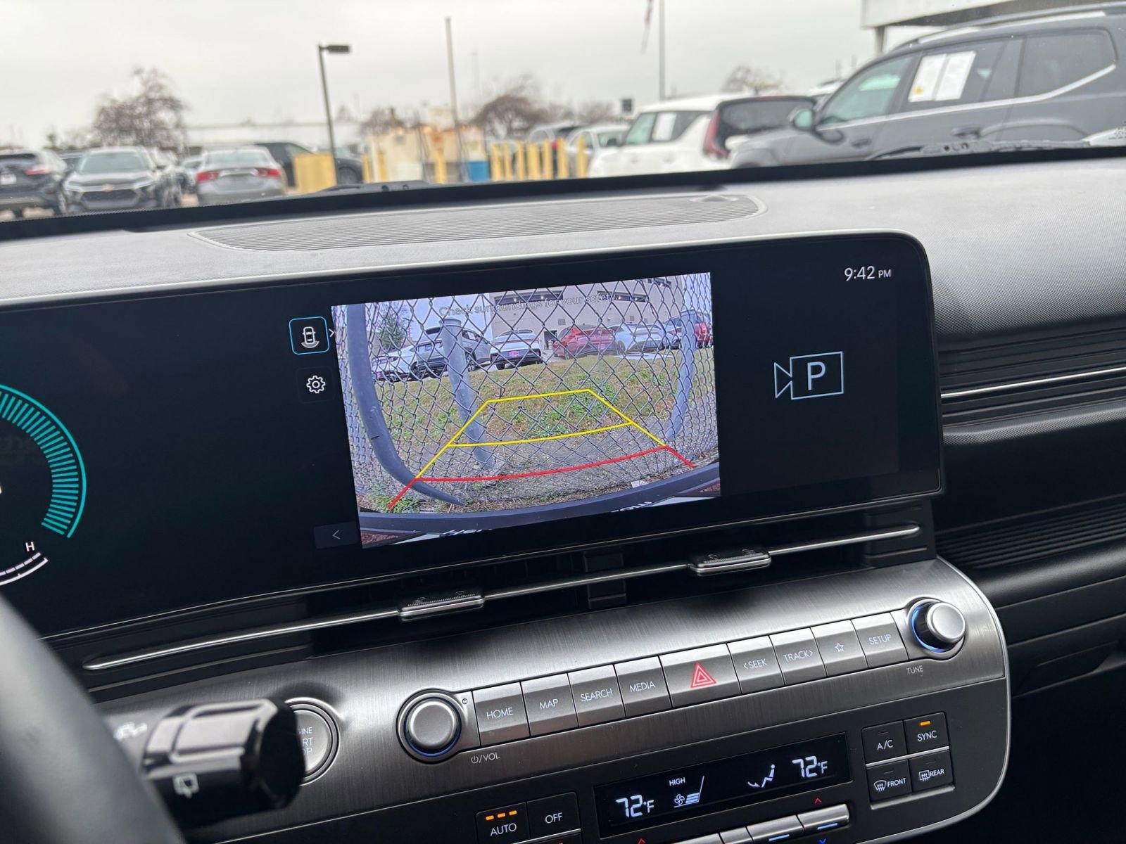 Used 2025 Hyundai Kona SEL image 24