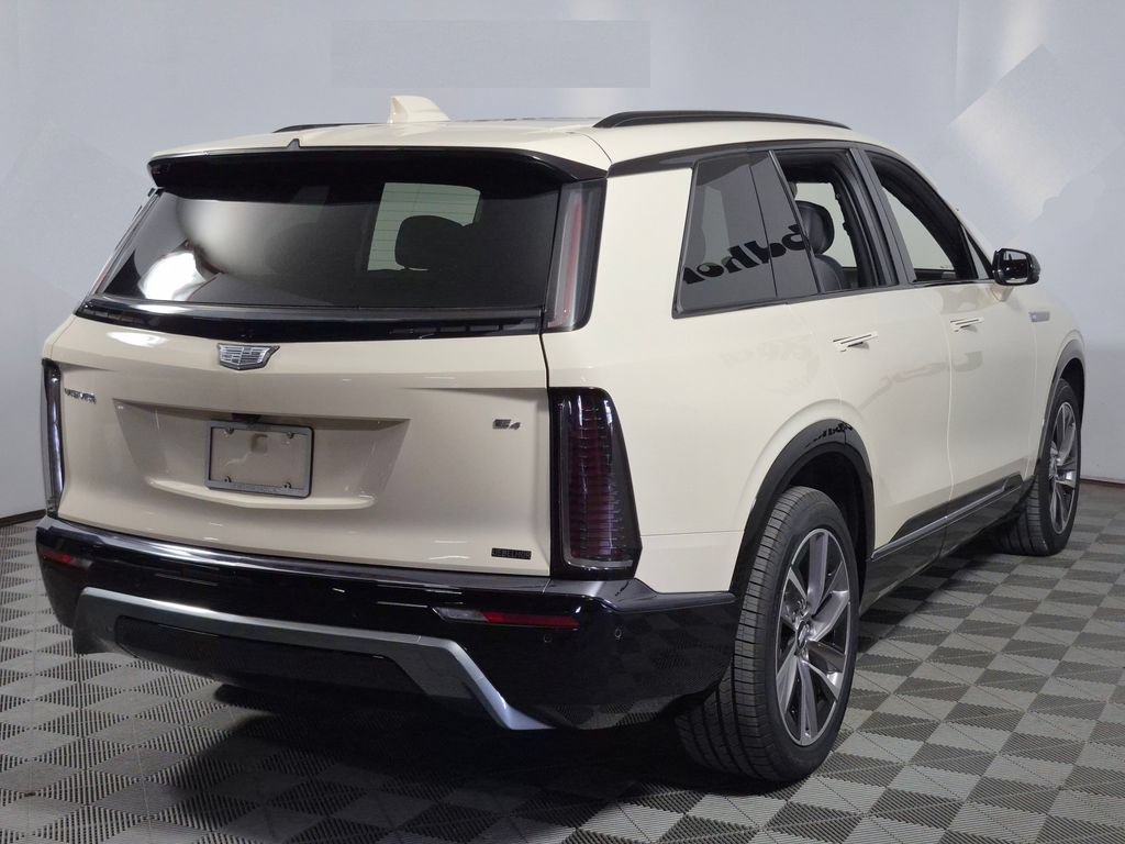 New 2027 Cadillac Vistiq Sport w/ LPO, Floor Liner Package AWD/4WD image 7