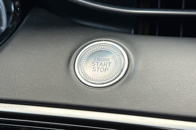 Used 2025 Genesis GV70 2.5T image 34