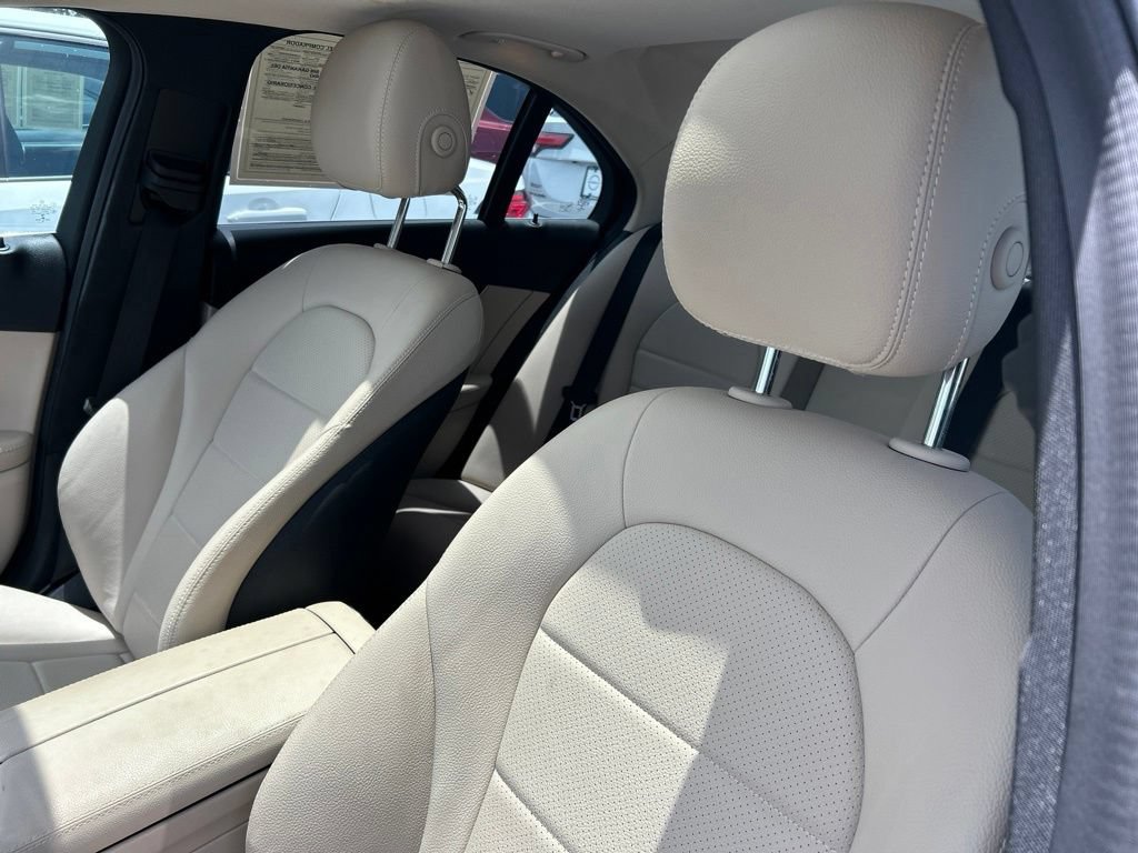 Used 2019 Mercedes-Benz C 300 Sedan image 19