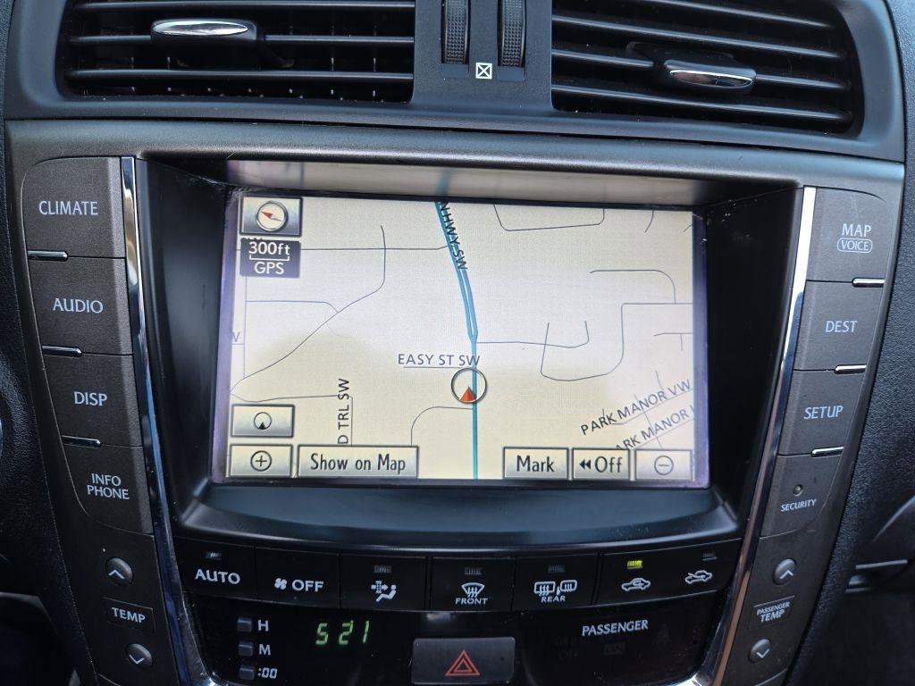 Used 2011 Lexus IS 250C w/ Luxury Pkg RWD image 33