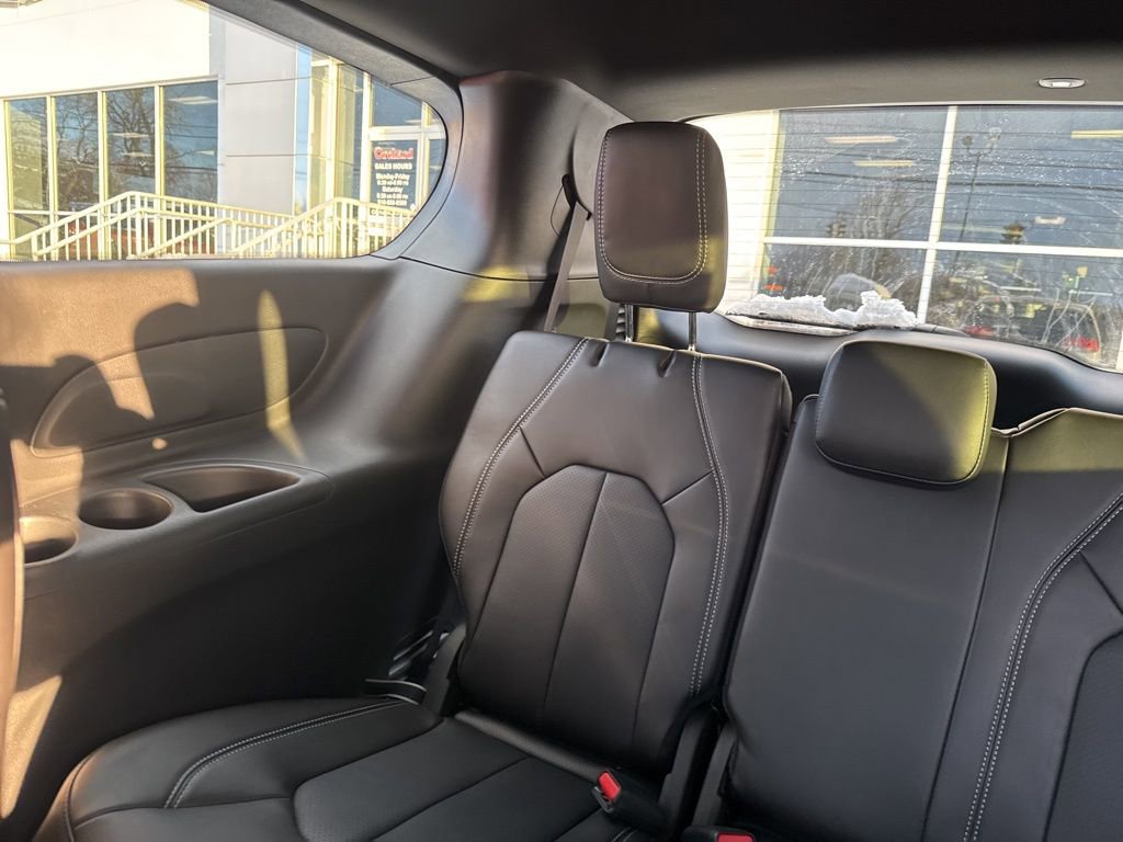 New 2026 Chrysler Voyager LX FWD image 15