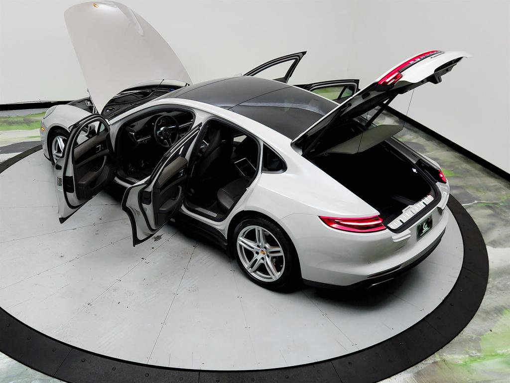 Used 2020 Porsche Panamera 4 image 41