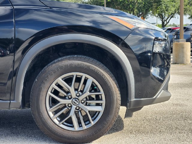 Used 2023 Nissan Rogue S FWD image 9