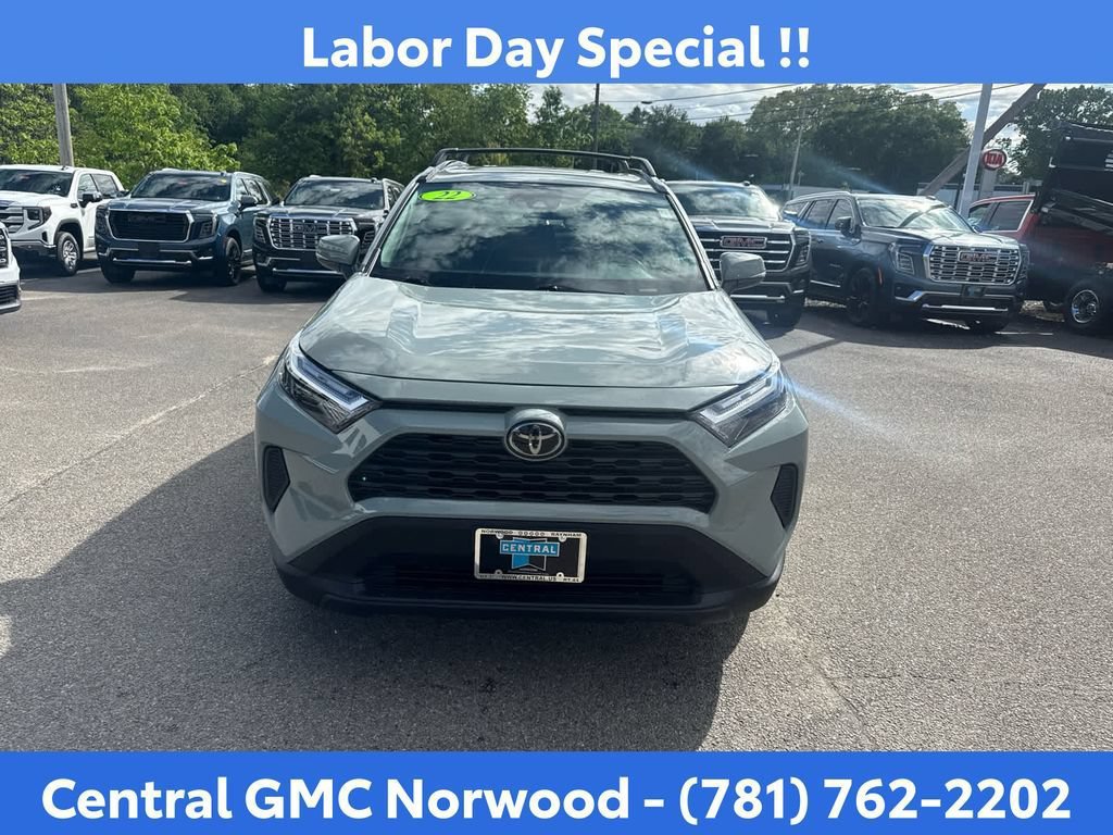 Used 2022 Toyota RAV4 XLE w/ Convenience Package AWD/4WD image 8