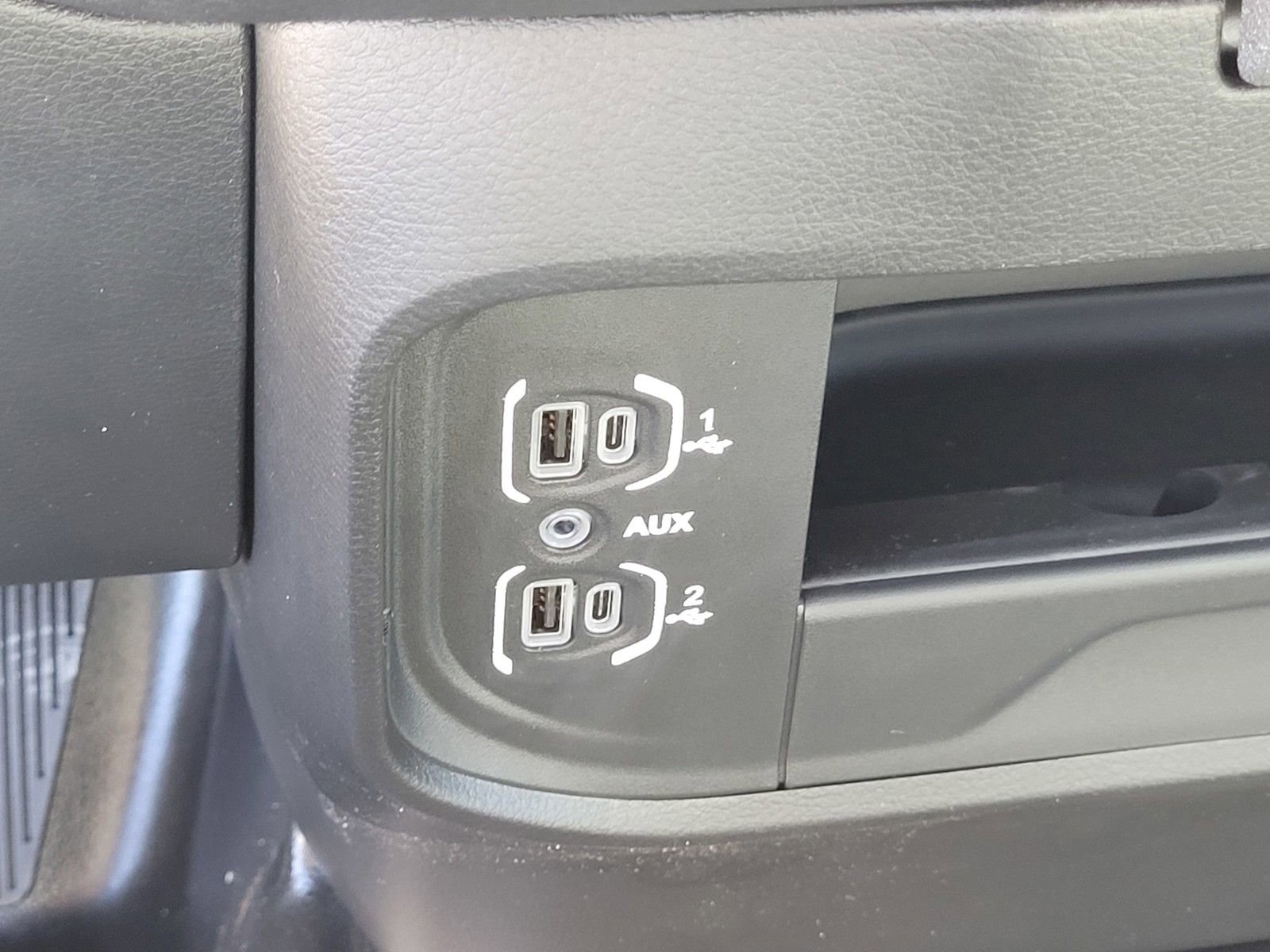 New 2024 RAM 2500 Tradesman w/ Chrome Appearance Group image 16